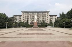 华东科技是干什么的?