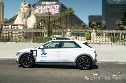自动驾驶技术迈向成熟四部门联合发布路试名单，外媒评价预示新里程碑