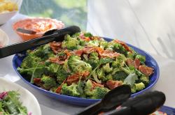 一年有360天，郑钦文每天都在吃鸡胸肉和西兰花。