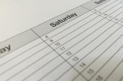 穿越时光的一页——2021年日历的印记与启示