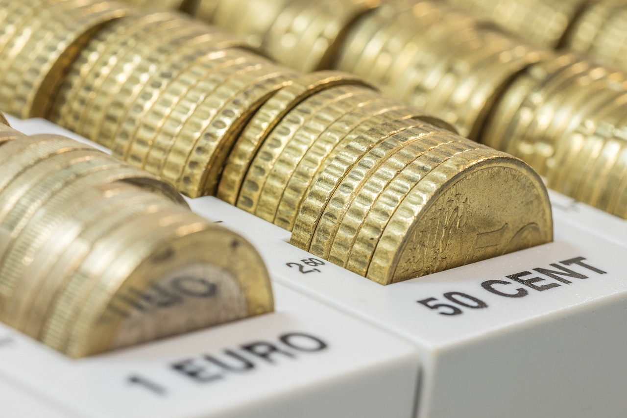 揭秘18K金价格背后的秘密，从纯金含量到市场行情全解析