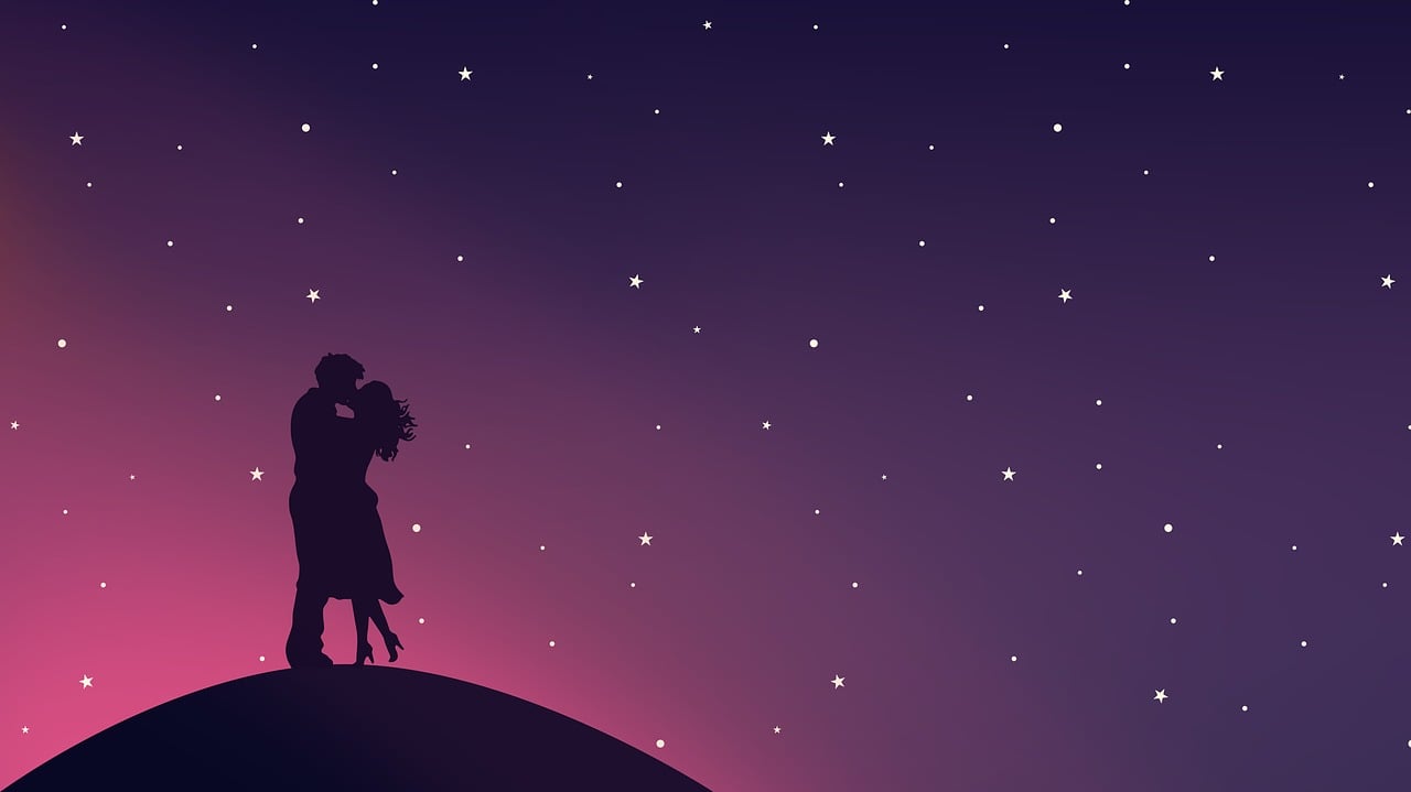 把大明星变成专属你家的白月光，小说中的浪漫与现实