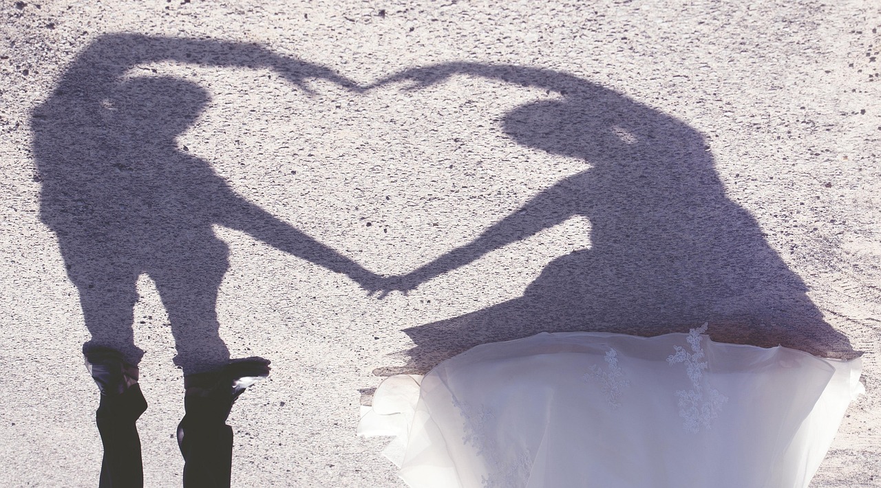 婚姻中的背叛，面对男主婚后出轨小三的挑战与应对策略
